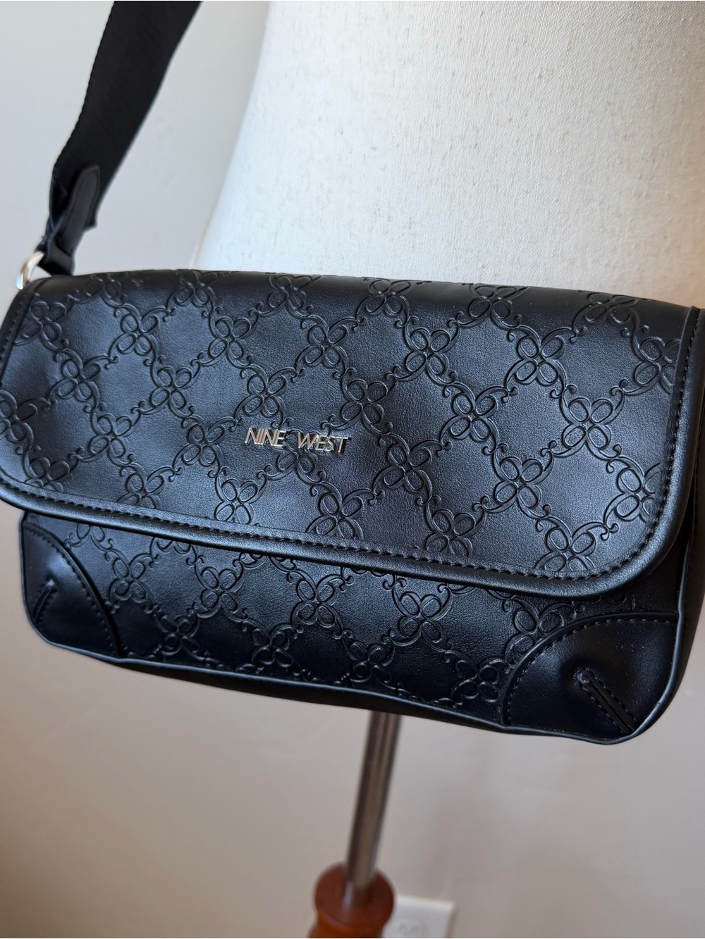 Black Nine West crossbody small bag with adjustable strap